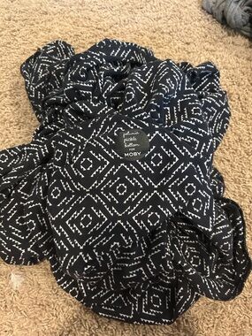 Moby Wrap- Black & White Geometric